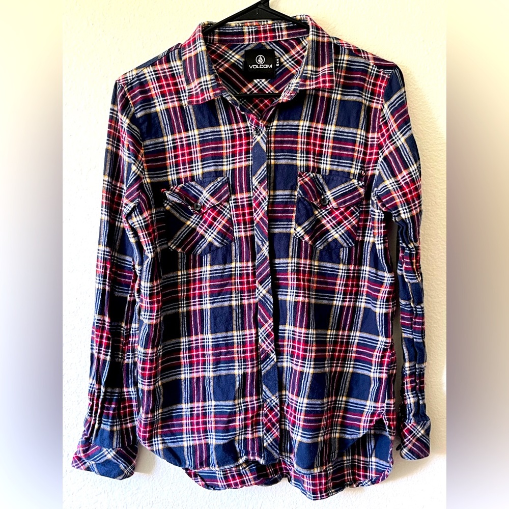 Volcom Plaid Flannel Long Sleeve Button Down Shirt